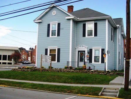 Front and side of the Mercer County Historical Society house at 908 Harrison Street in Princeton